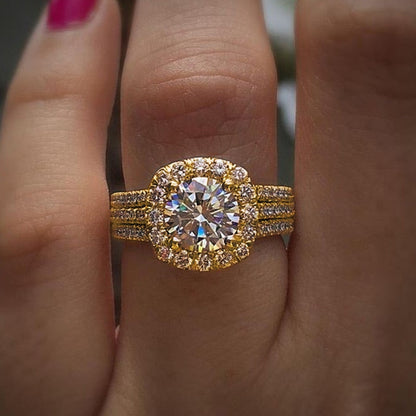 Timeless Glamour Diamond Engagement Ring