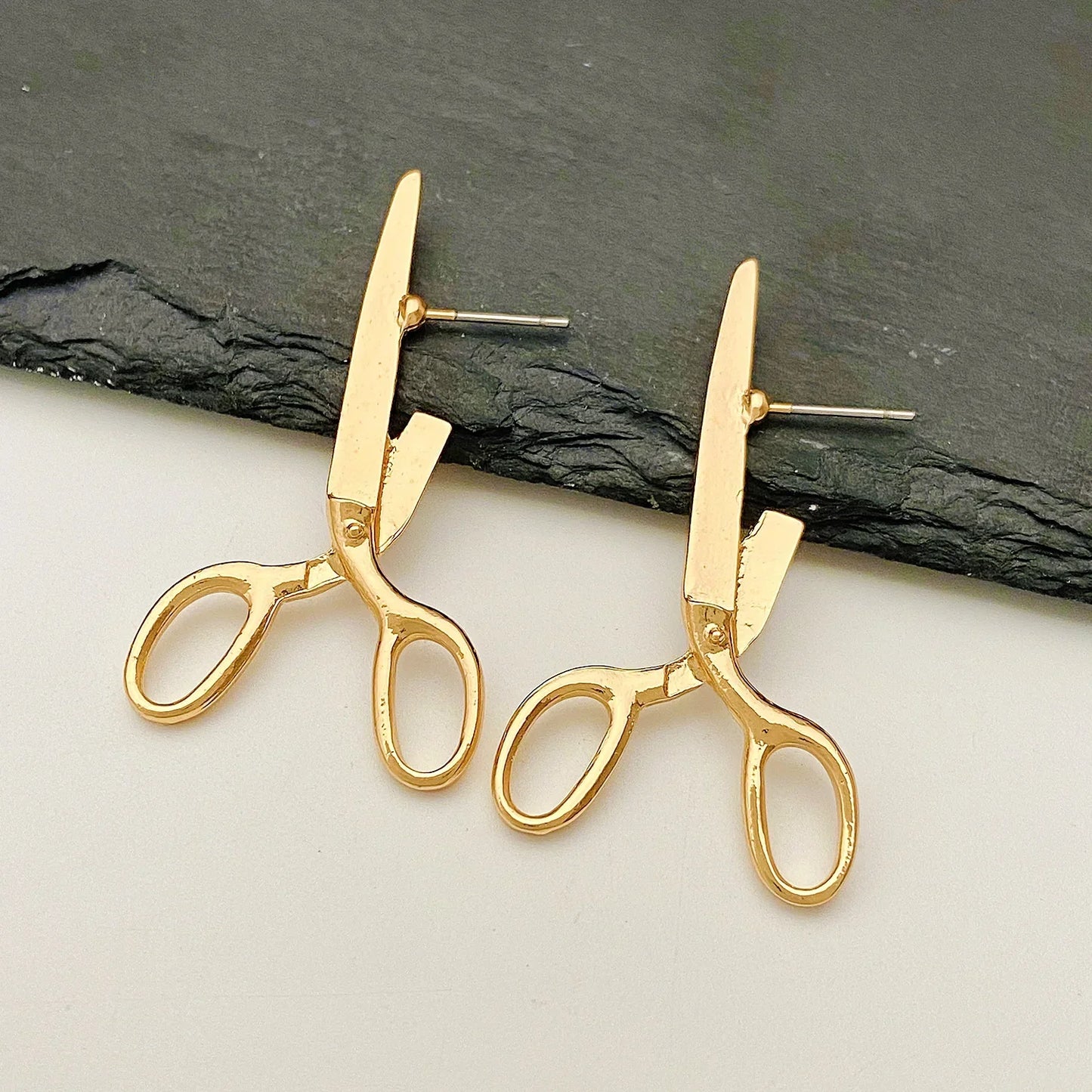 Unique Cutout Style Dangle Earrings