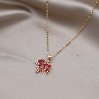 Beautiful Canadian Leaf Pendant Necklace
