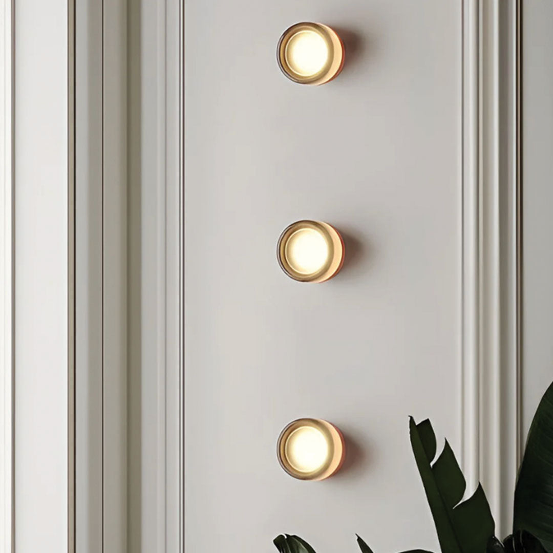 Chic Textured Wall Lamp