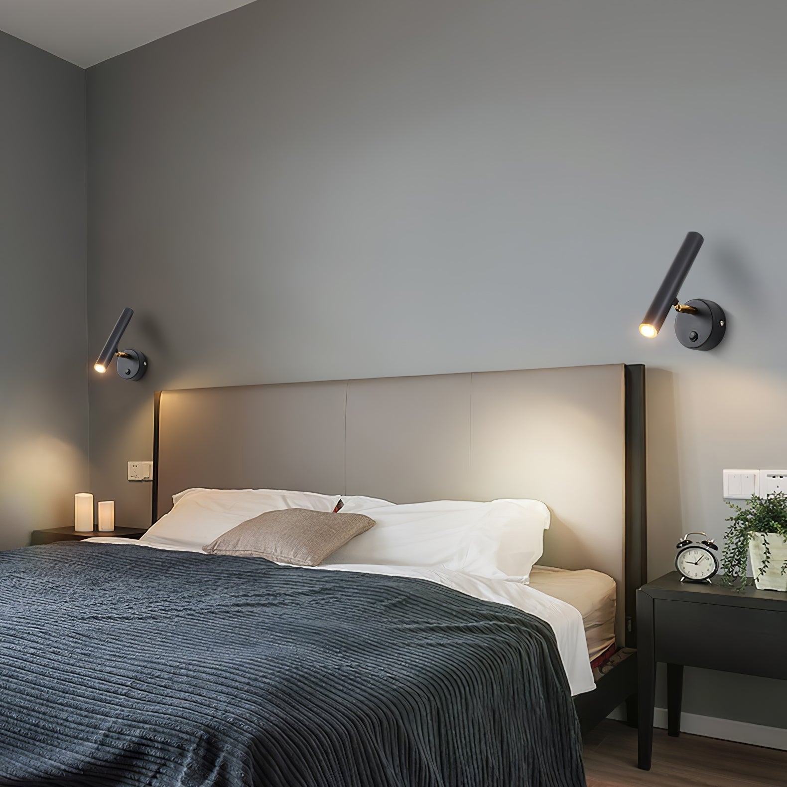 Slender Adjustable Wall Lamp with Integrated LED, Black Finish – Modern Sconce Light for Indoor Spaces 4