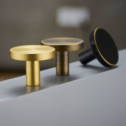 Stylish Wall Hook for Coats and Bags – Durable Copper Design, Space Saving and Modern Aesthetic 2