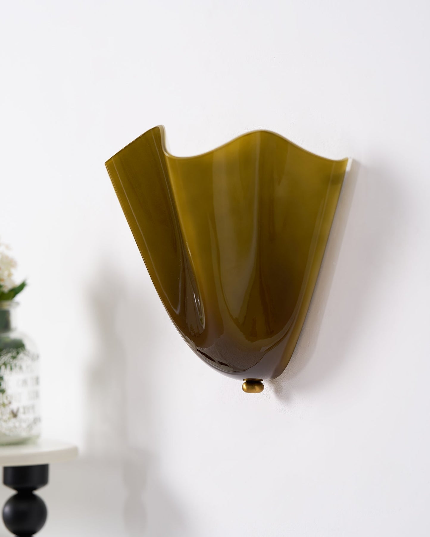Elegant Floral Style Wall Lamp Soft Lighting