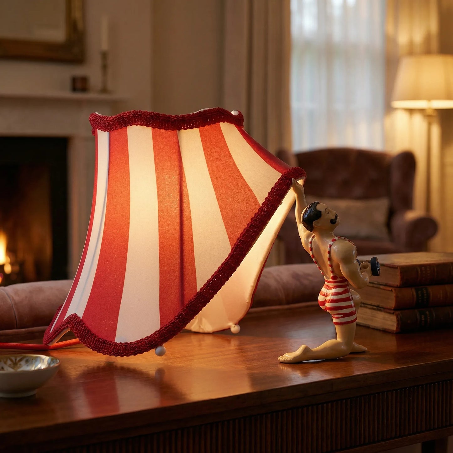 Unique Big Top Desk Lamp - Pexav