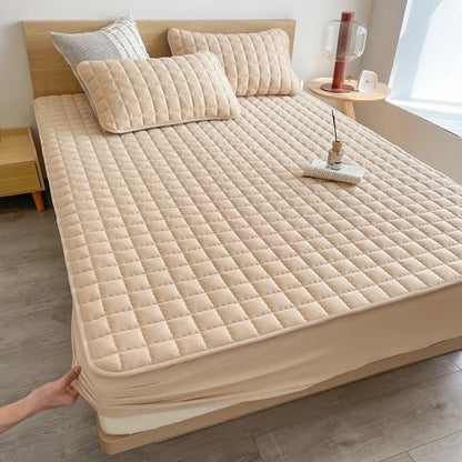 Comfortable Waterproof Mattress Cover with Hypoallergenic Shield - Pexav
