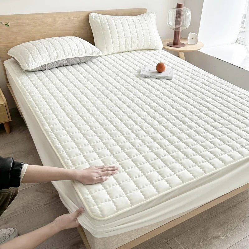Waterproof Mattress Protector with Allergen Barrier and Liquid Repellent – Soft Breathable Polyester Cover 3