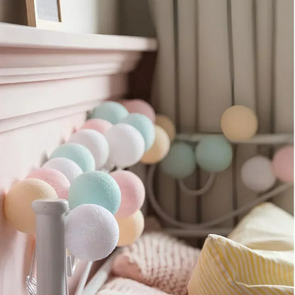 Atmospheric Ball String Lights - LumaBreeze-Candy-59.05 inch es-USB-Nora Luxe