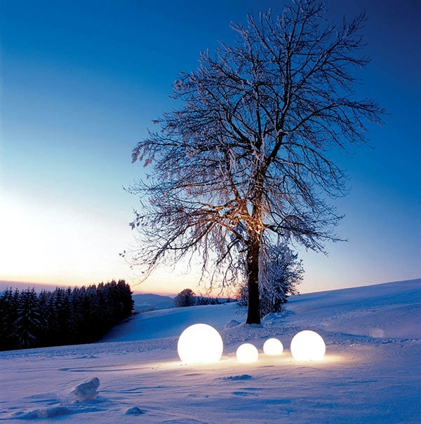 Wireless Outdoor Solar LED Globe Light