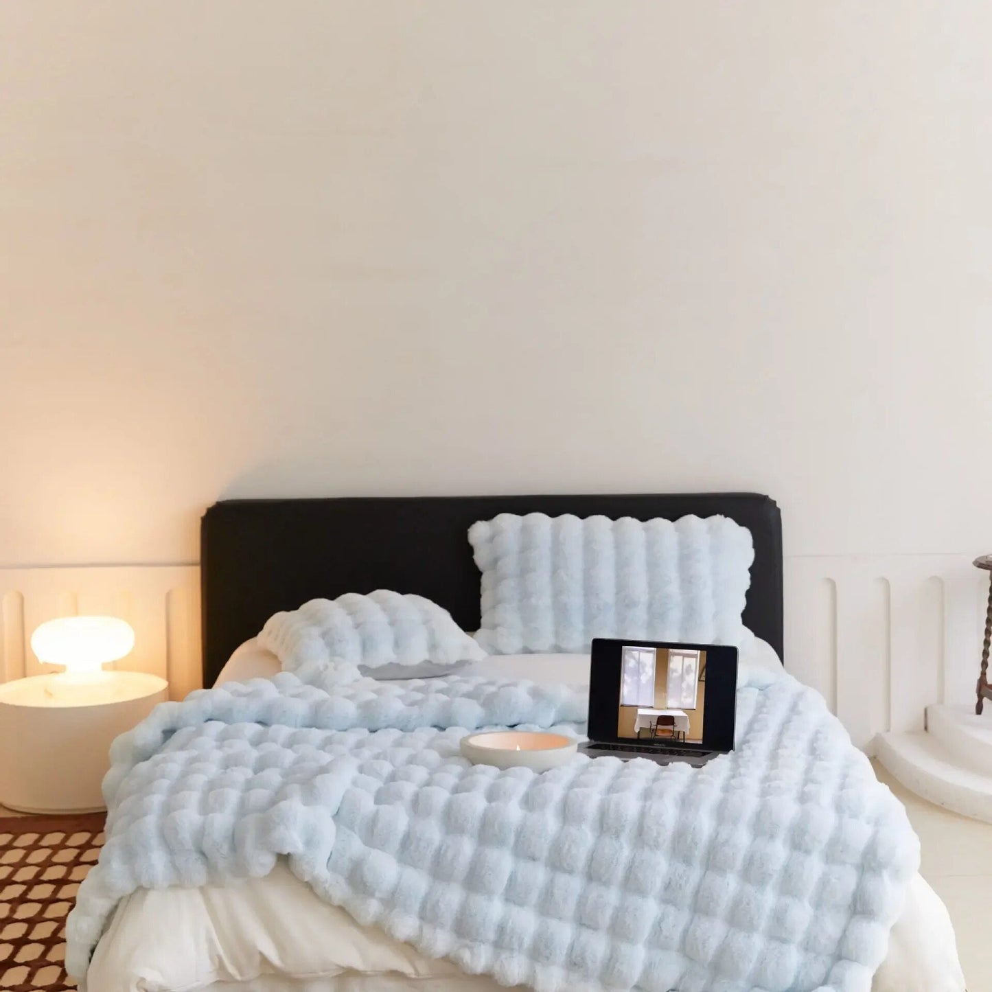 Soft Cozy Fleece Throw Blanket