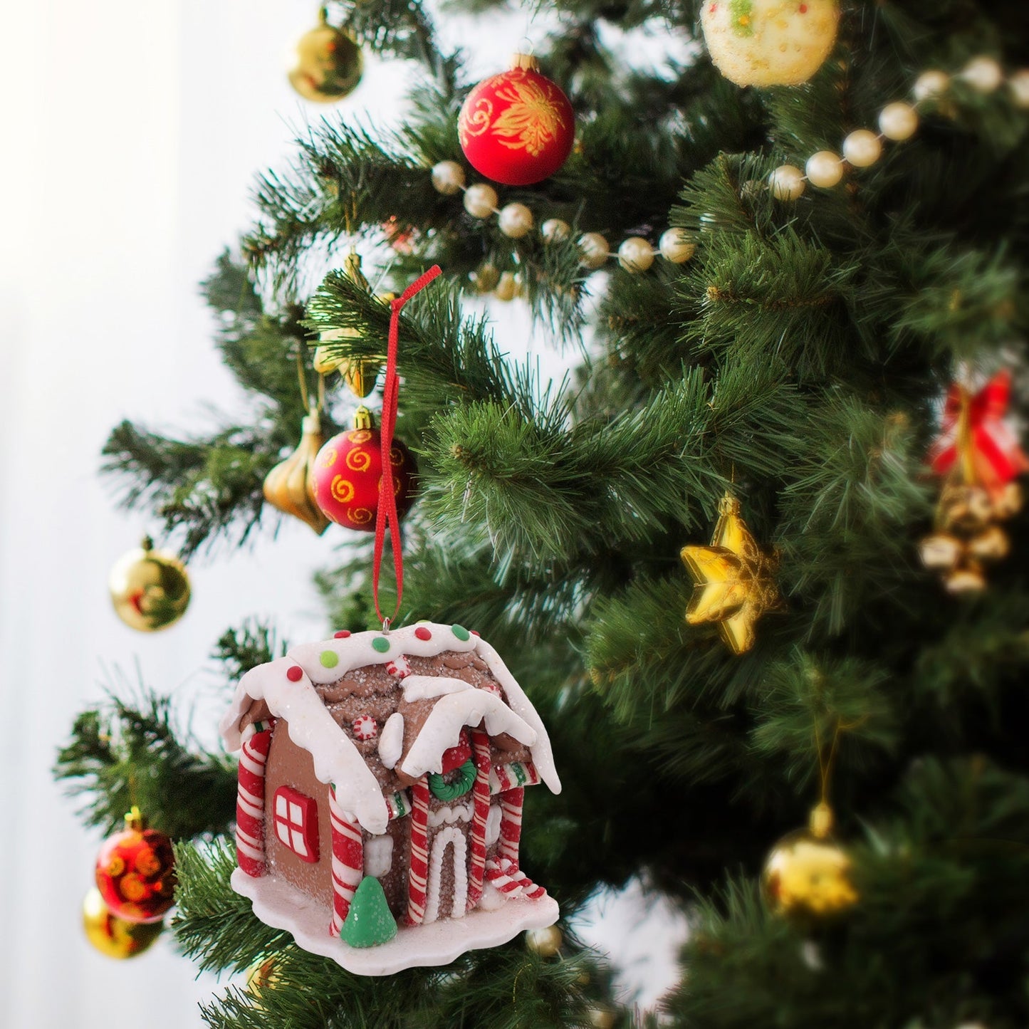 Small Festive Holiday Gingerbread House Ornaments - Pexav