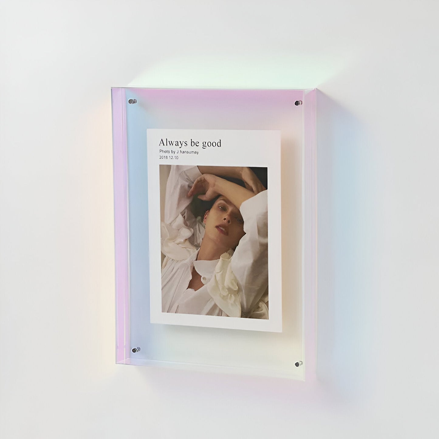 Clear Glass Picture Frame with Simple Elegant Style