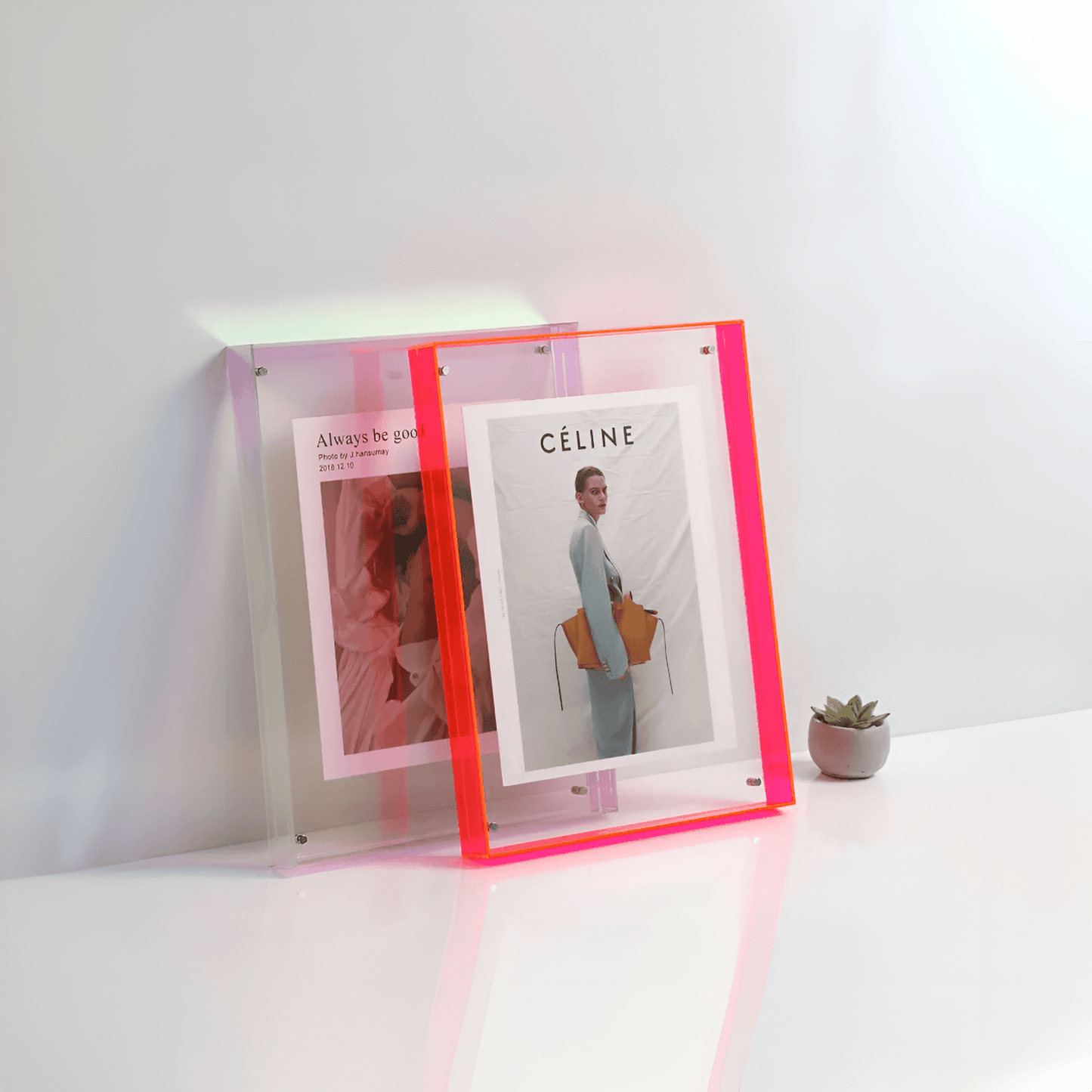 Vibrant Clear Picture Frame – Stylish Modern Display - Pexav