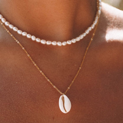 Beachy Shell Pendant Necklace - Isla - Pexav