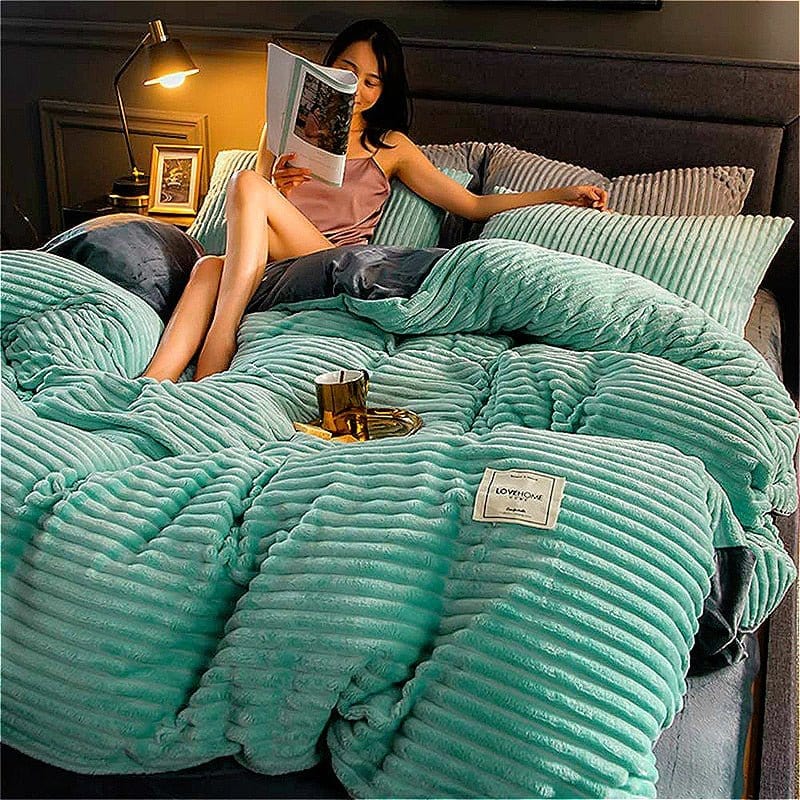 Soft Plush Winter Duvet Cover - Pexav