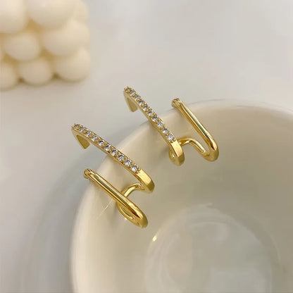 Crystal Claw Stud Earrings | Elegant and Stylish-GOLD-Nora Luxe