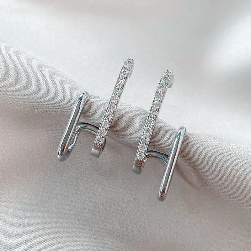 Crystal Claw Stud Earrings | Elegant and Stylish-SILVER-Nora Luxe