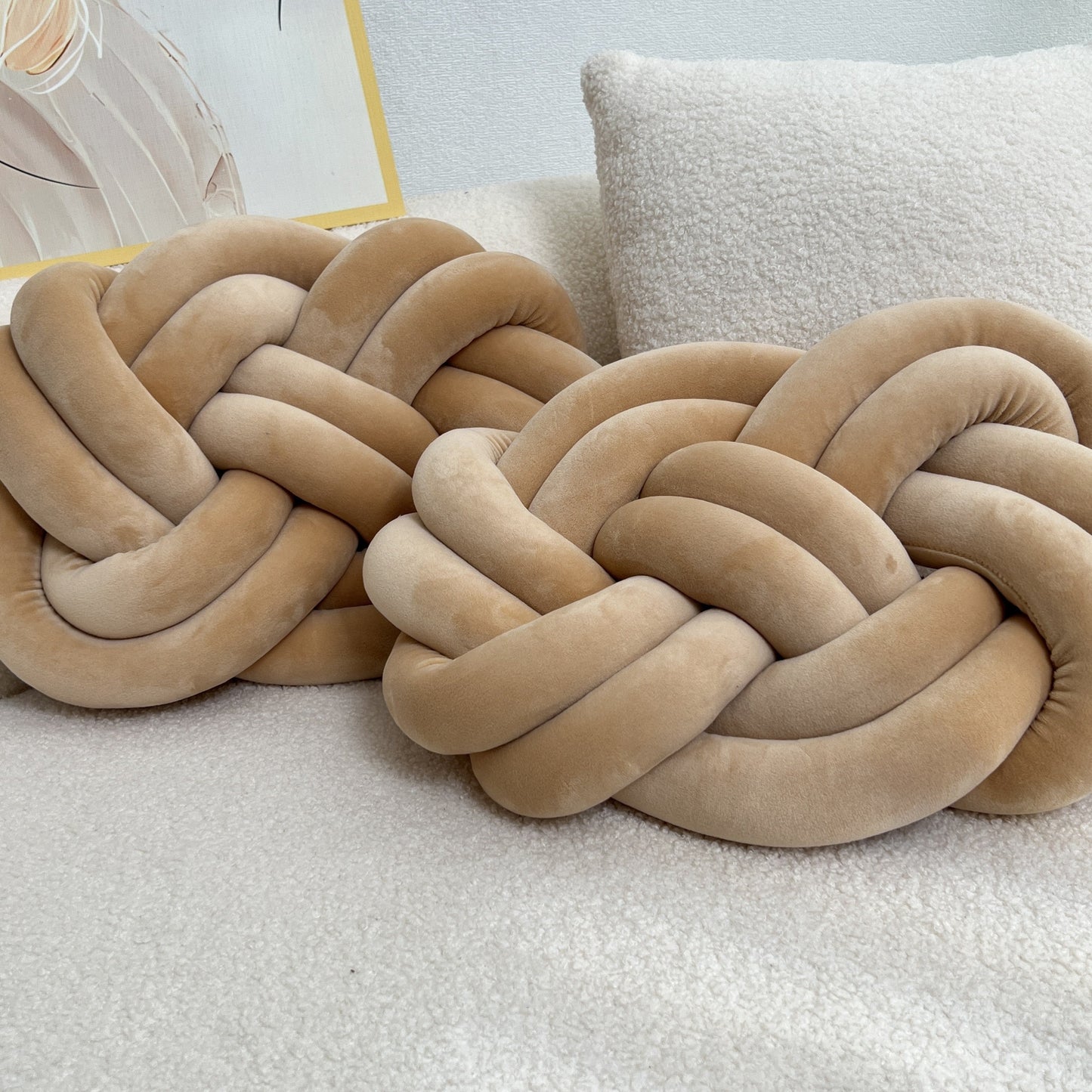 Comfortable Faux Fur Round Throw Pillows
