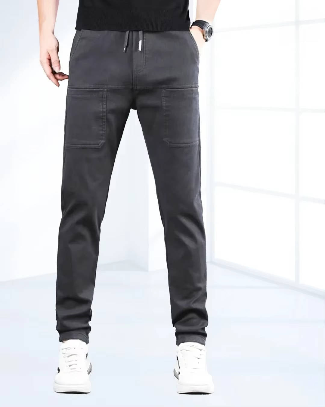 Flexible Men's Cargo Pants with Extra Pockets