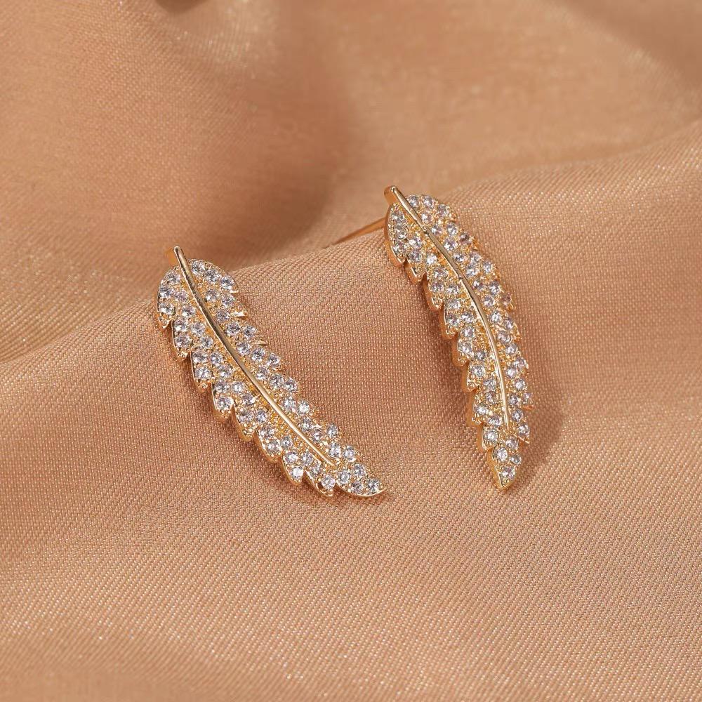 Beautiful Silver Feather Drop Earrings - Pexav