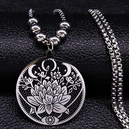 Beautiful Floral Pendant Necklace for Ladies - Pexav