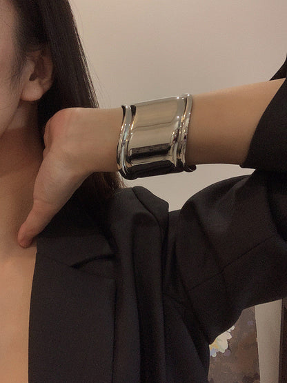 Elegant Wave Bracelet in Sterling Silver-Gold-Nora Luxe