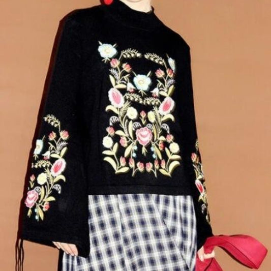 Colorful Floral Knit Sweater - Pexav