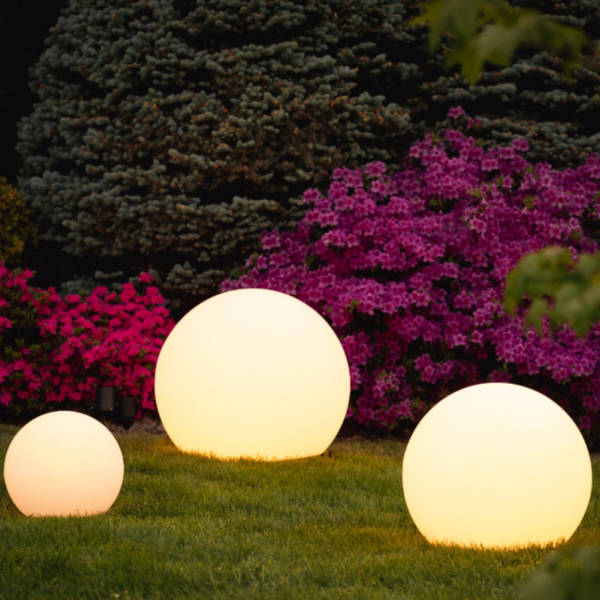 Wireless Outdoor Solar LED Globe Light