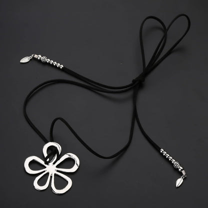 Ethnic Style Flower Necklace | Bohemian Floral Pendant-Nora Luxe