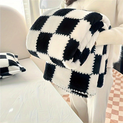 Warm Plaid Fleece Blanket