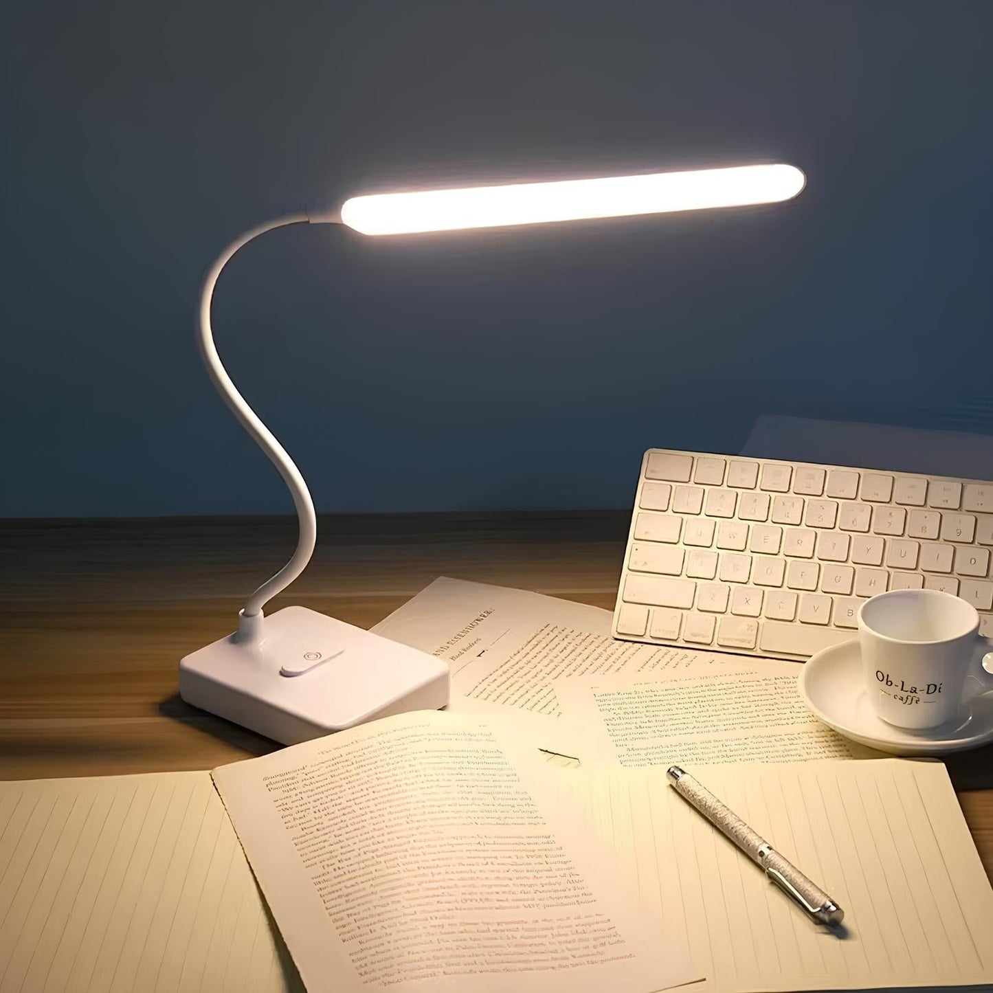Flexible Desk Lamp - LumoFlex-Plug-Nora Luxe