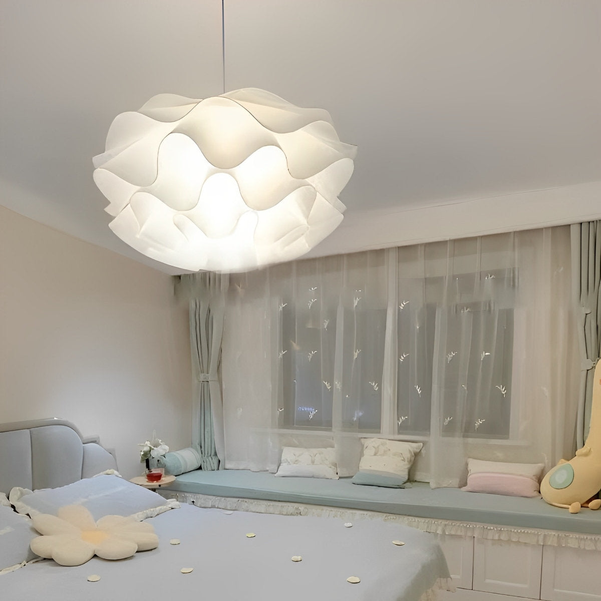 Petals Design Adjustable LED Pendant Ceiling Light