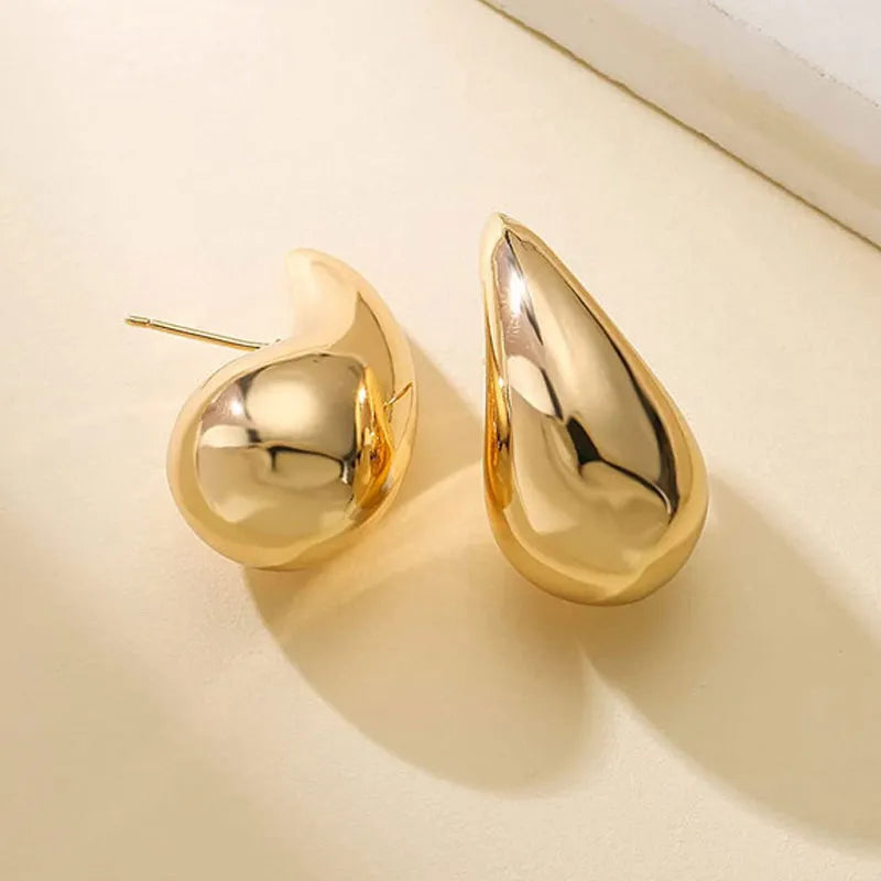 Shiny Crystal Dangle Earrings - Pexav