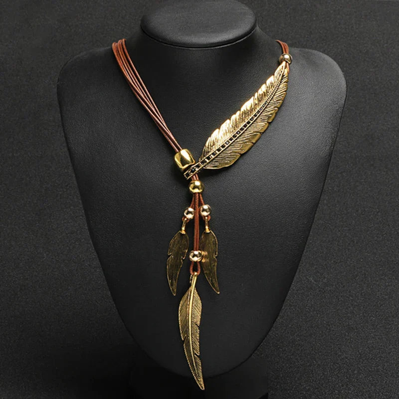 Chic Feather Pendant Necklace | Vintage Style Jewelry - Pexav