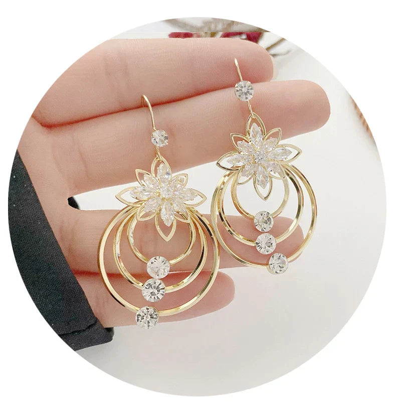Classic Gold Circle Earrings - Pexav