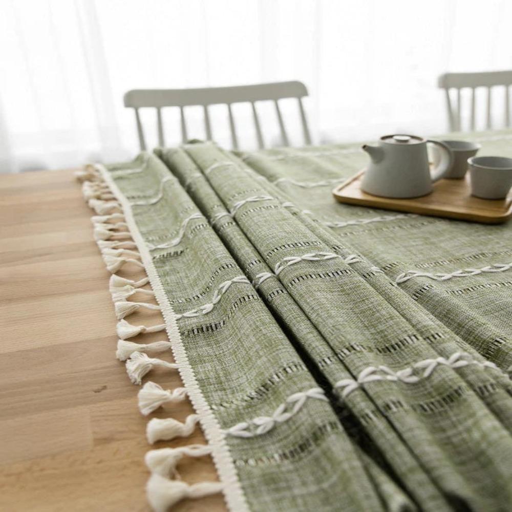 Classic Natural Fiber Table Cover