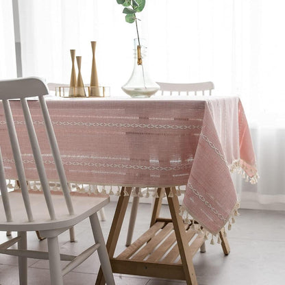 Classic Natural Fiber Table Cover