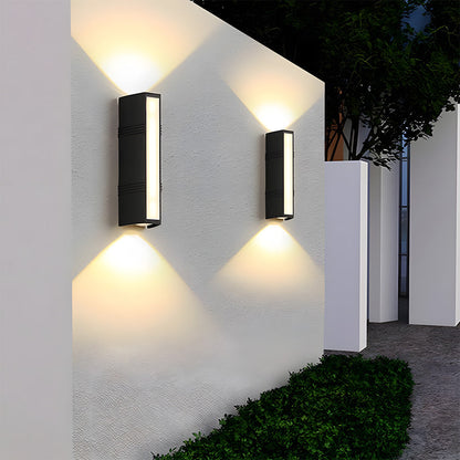 Durable Weatherproof Outdoor Wall Lamp