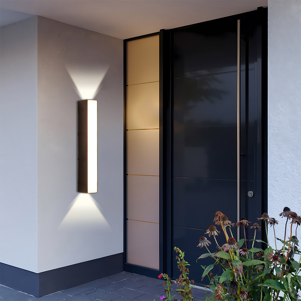 Durable Weatherproof Outdoor Wall Lamp