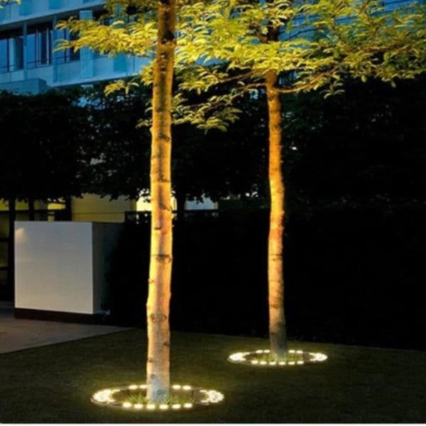 Bright Garden Tree Light