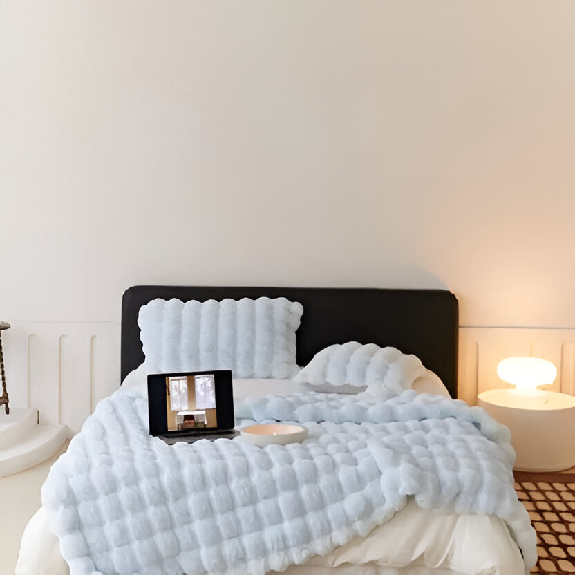 Stylish Year-Round Throw Blanket