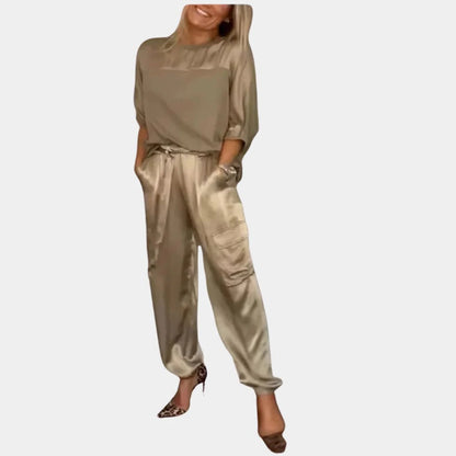 Fashionable Women's 2 Piece Outfit