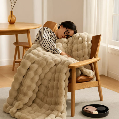 Stylish Year-Round Throw Blanket - Pexav