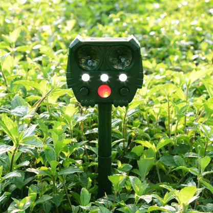 Outdoor Animal Repeller Ultrasonic Pet Deterrent Device