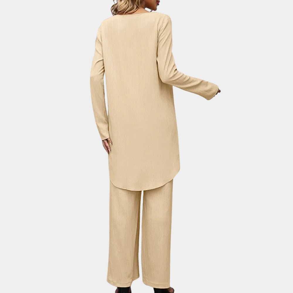 Stylish Women's Clothing Bundle