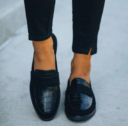 Classic Ladies Flat Shoes