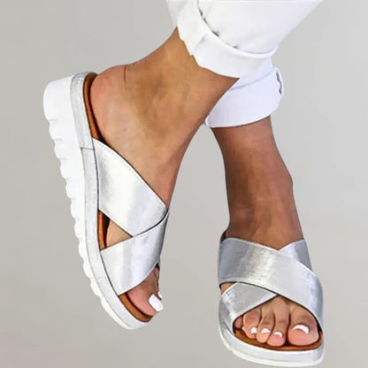 Cozy Women's Fuzzy Slippers