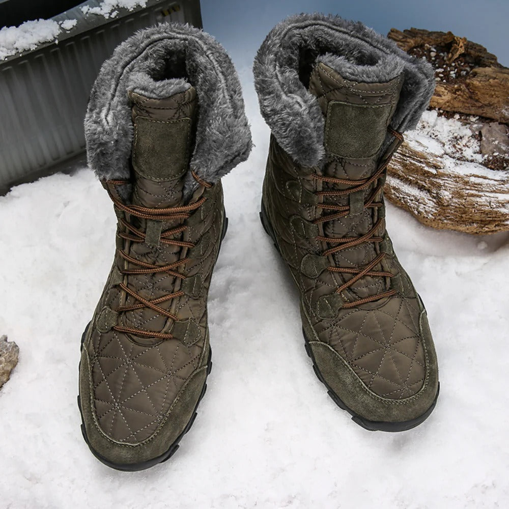 Insulated Men's Snow Boots, Warm and Cozy