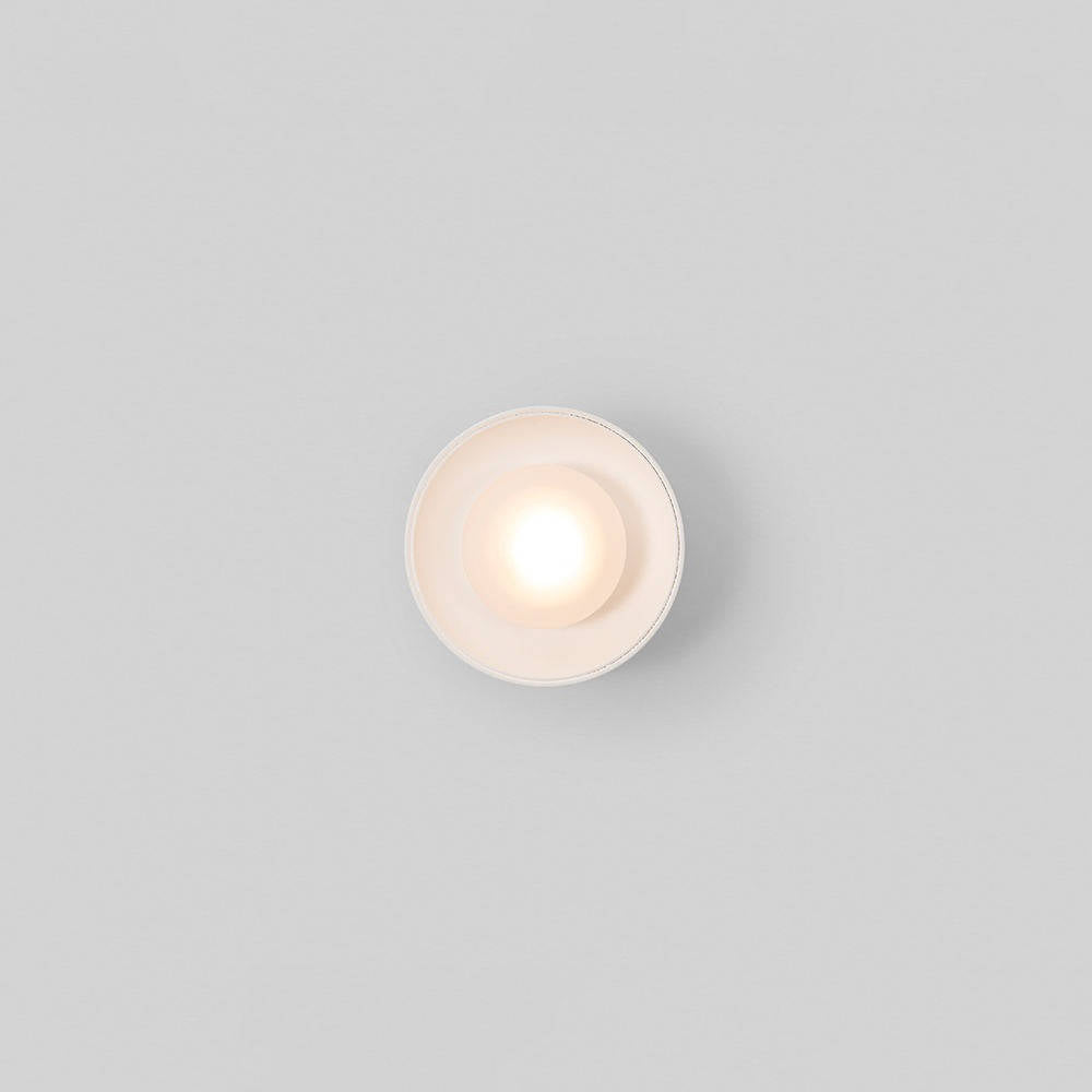 Sleek Contemporary Black Wall Light