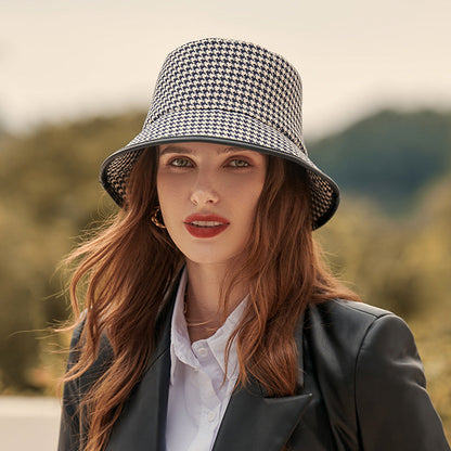 Light women's bucket hat made of fabric for summer – Lindsay-Black-One size fits all-The Livary