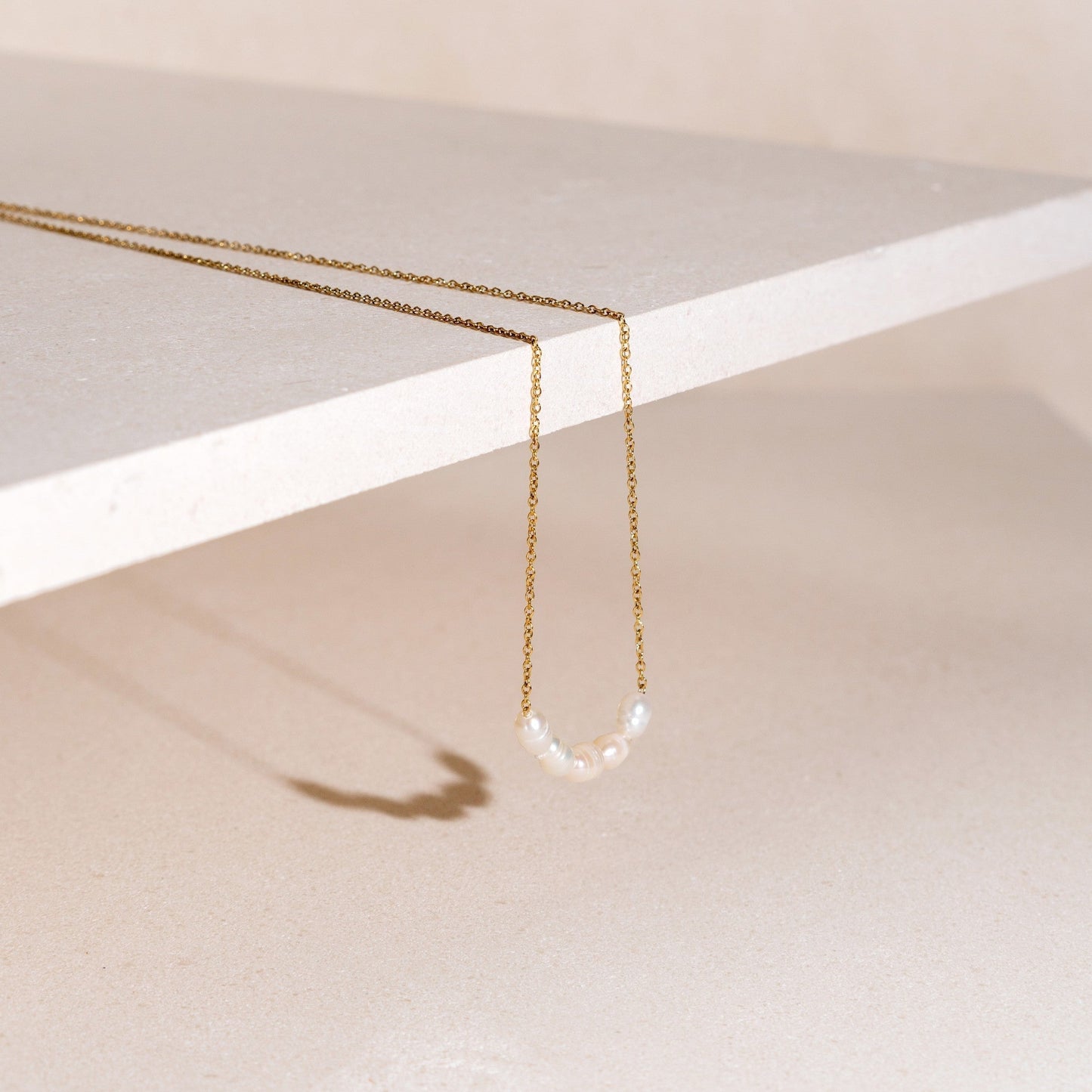 Lovely Necklace with Freshwater Pearls - Celina-Nora Luxe